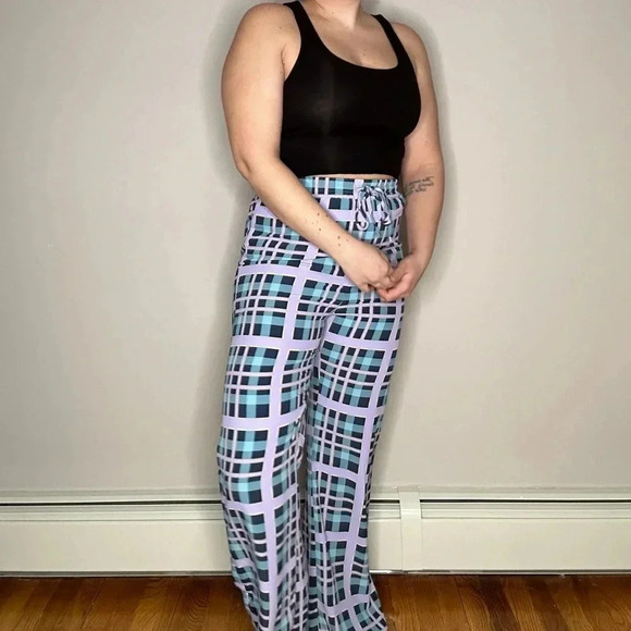 Pastel Plaid Pants with Elastic Waist - Picture 2 of 4